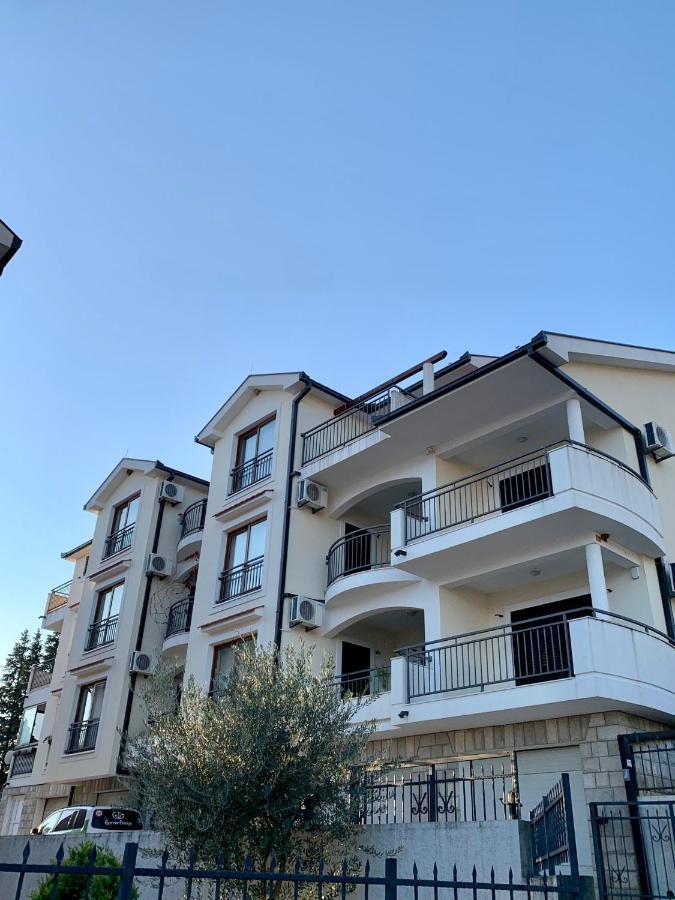 Lastochka.Mne Apartments Baošići Exterior foto